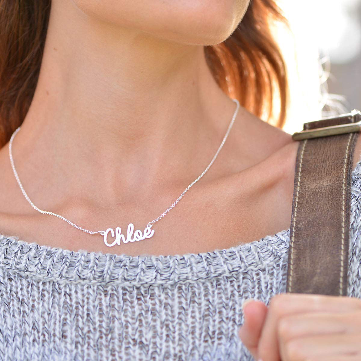 MYKA Personalisierte Kursive Namenskette aus Sterling Silber 925 - Vergoldet - Typenschild Name Schmuck Geschenk für Damen - Mutter - Freundin