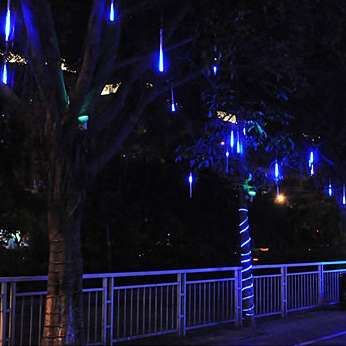 360LED Meteoritenschauer Lichterketten Garten,KINGCOO Wasserdicht 30cm 10 Tubes Fallende Regentropfen Solarleuchten Dekorative Lichtschläuche für Außen Party Hochzeit Weihnachtsbaum(Blau)