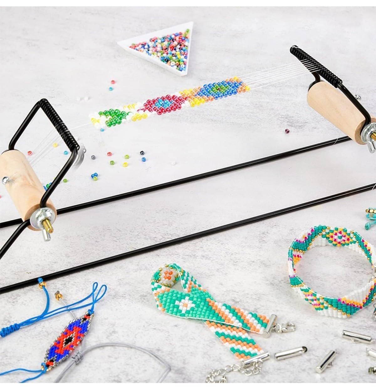 SubsOL Telar de Cuentas, Herramienta de Bricolaje fácil de Usar con abalorio de Banda elástica, Aguja de Cuentas de Vidrio checo para Pulsera, Collar, fabricación de Joyas(28 Colors)