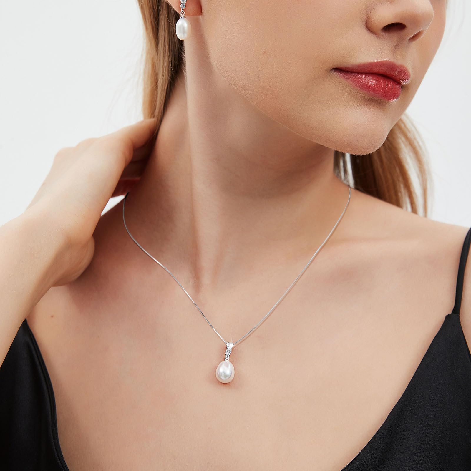 Collar de perlas cultivadas de agua dulce y agua salada, 9 – 10 mm, plata de ley 925, tres diamantes de circonita, cadena ajustable de 45,7 cm + 5,7 cm