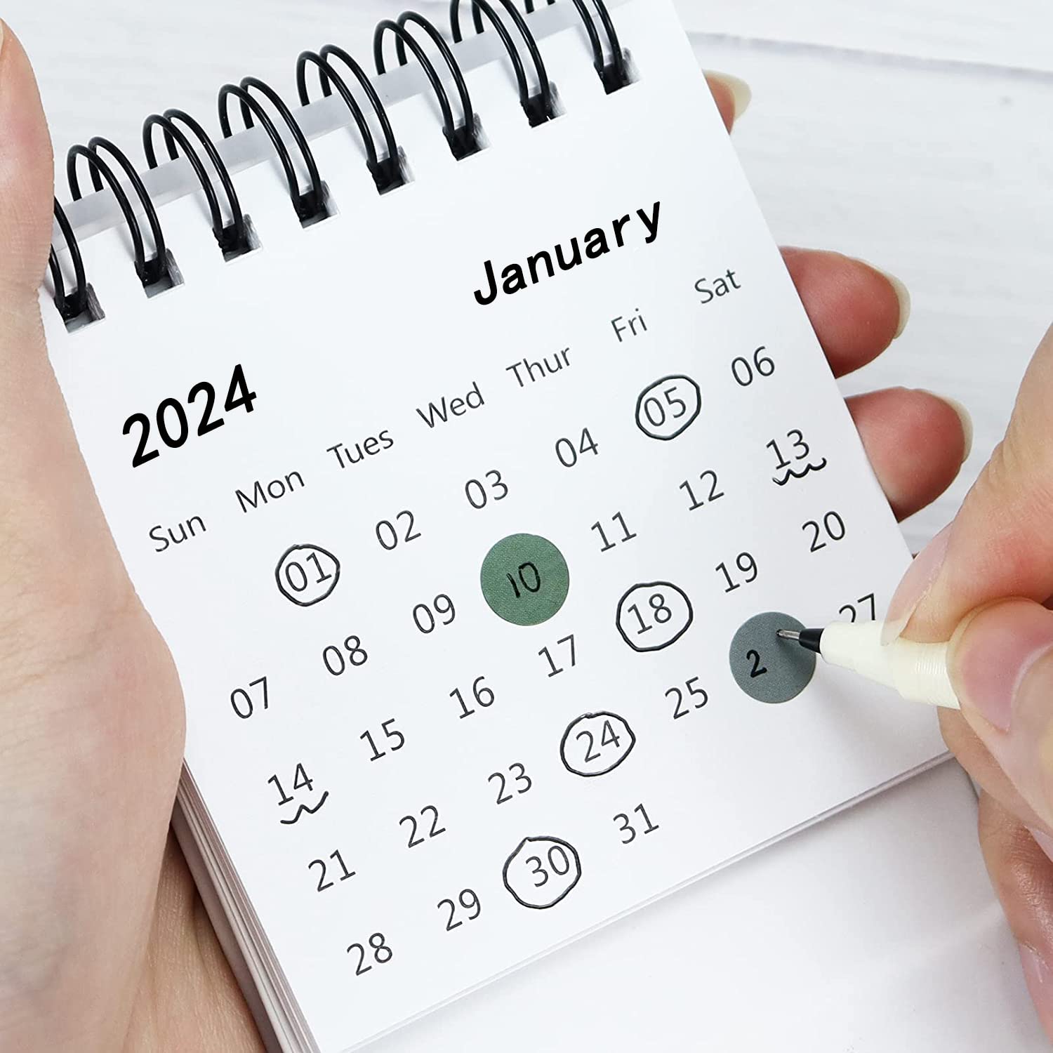Mini Bureaukalender 2026 – Maandelijkse Planner 7x6,5x3,5 Cm – Ideaal Voor Kerst, Vaderdag Of Als Kantoorcadeau