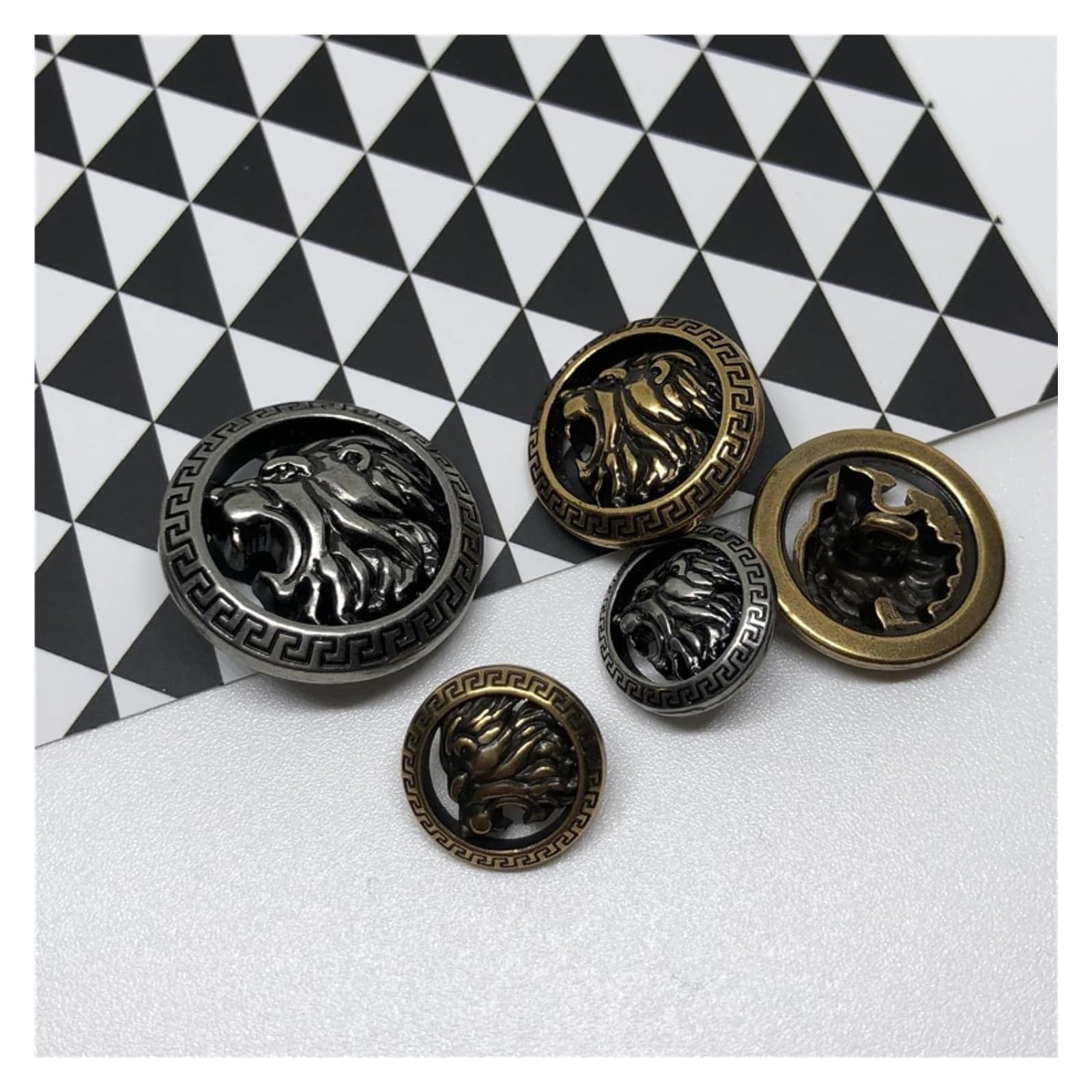 10 szt. 15/20/25mm Retro Lion Head Design Metalowe guziki do odzieży płaszczowej Dekoracyjne Vintage Guziki kurtek(Black,20mm)