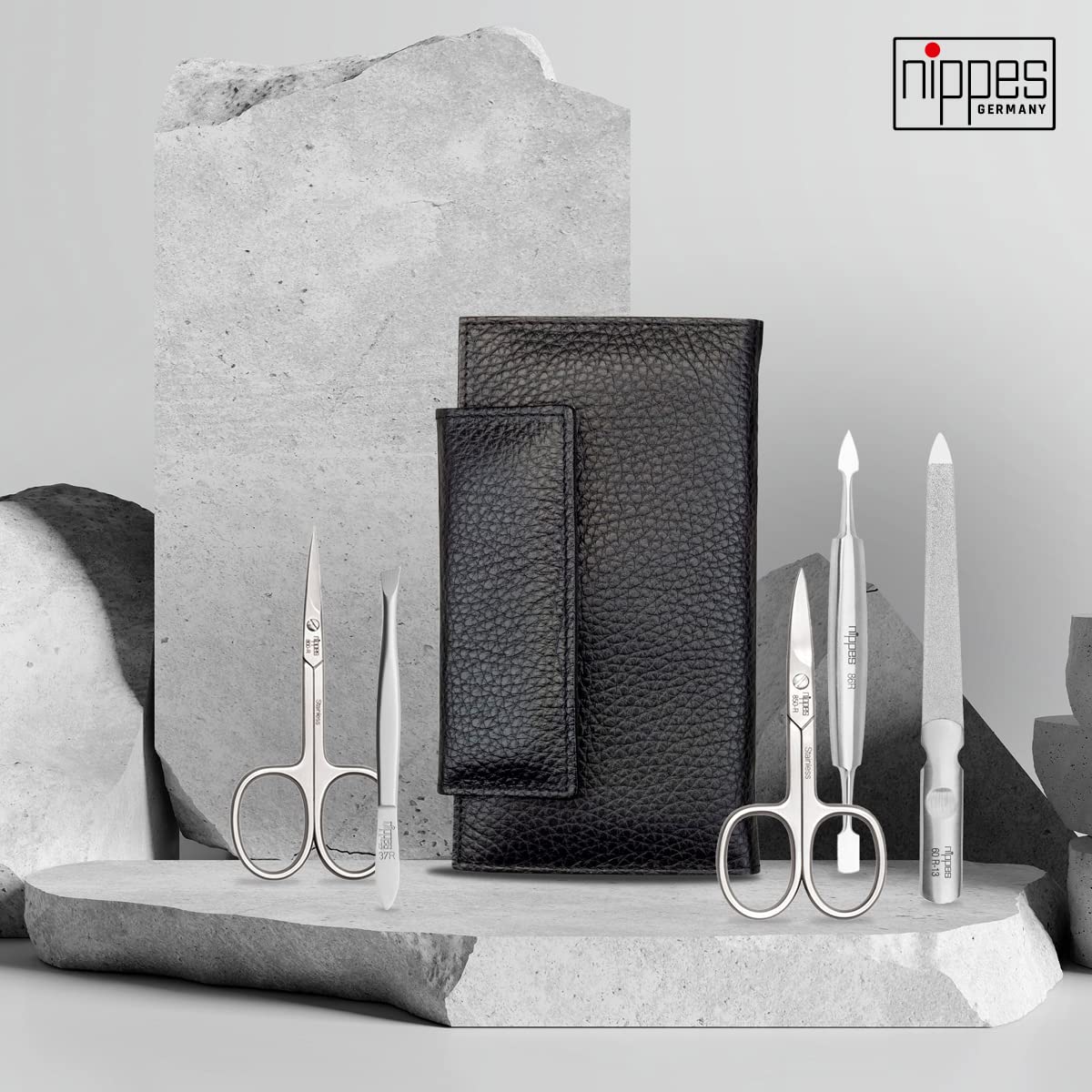 nippes Solingen Premium Line Leone Kit de manucure, 5 pièces, en acier inoxydable et sans nickel, avec étui en cuir de vachette avec bouton pression, noir, kit de soin des ongles, fabriqué en