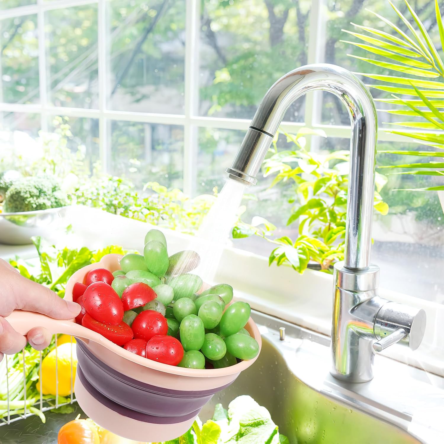 Angoily 2-Pack Folding Water Ladles Multipurpose Collapsible Water Scoop for Kitchen Garden and Household Use Ergonomic Comfortable Grip 10.62X6.29X3.93In