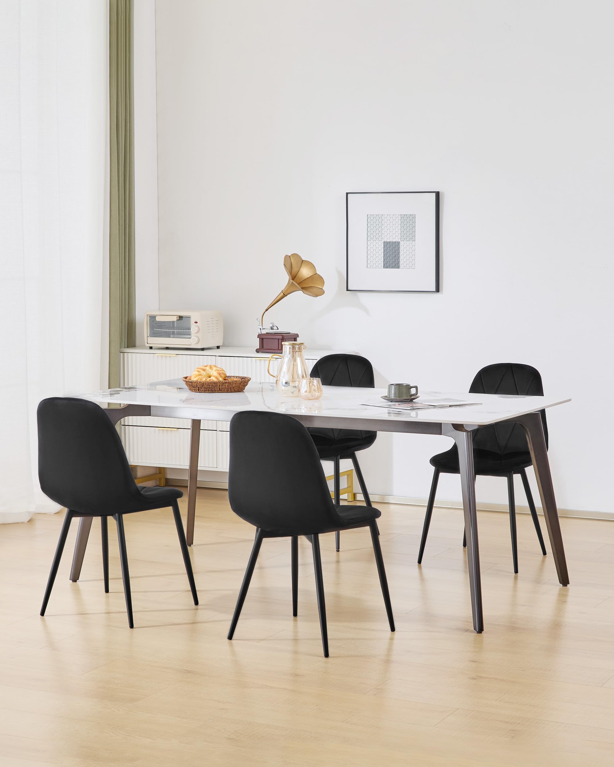 Lestarain Esszimmerstühle 4er Set mit Rückenlehne, für Esszimmer Küche Wohnzimmer, Küchenstühle gepolstert mit Samtbezug, aus Metall, ergonomisches Design, Schwarz