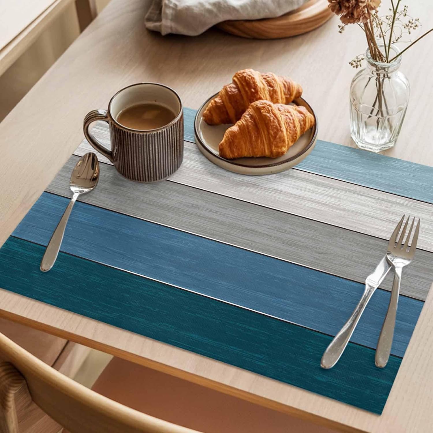 Vandarllin Placemats Set of 6, Retro Rustic Barn Wood Texture Polyester Stain Resistant Table Mats Washable Placemat Decoration for Kitchen Dining Table Ombre Blue Gray Ocean Hues