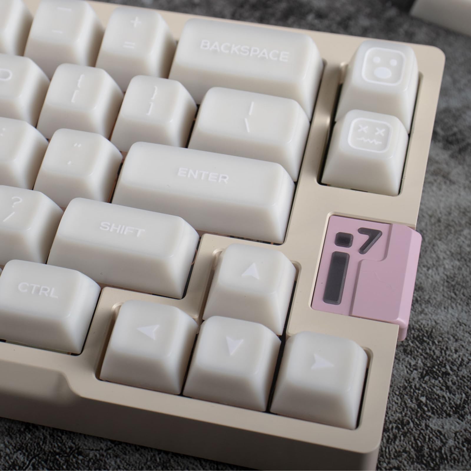 新品未使用 duoQ X OK! SUPER DAY PBT キーキャップ 白 新品未使用 duoQ X OK! SUPER DAY PBT キーキャップ 白 Amazon.co.jp