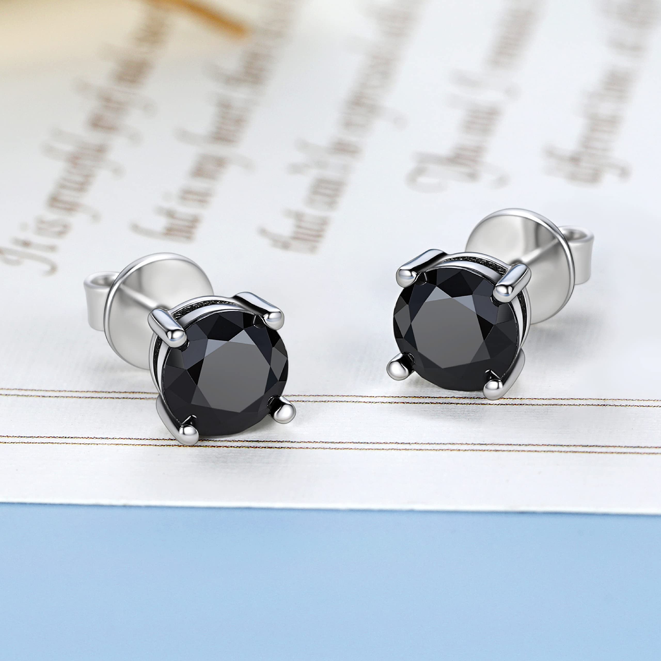 MomentWish Orecchini Uomo Neri, 1-2 Carati Moissanite Diamante Orecchino Argento 925 Donna Brillanti Punto Luce Regalo Uomo per Lui 5/5.5/6.5mm