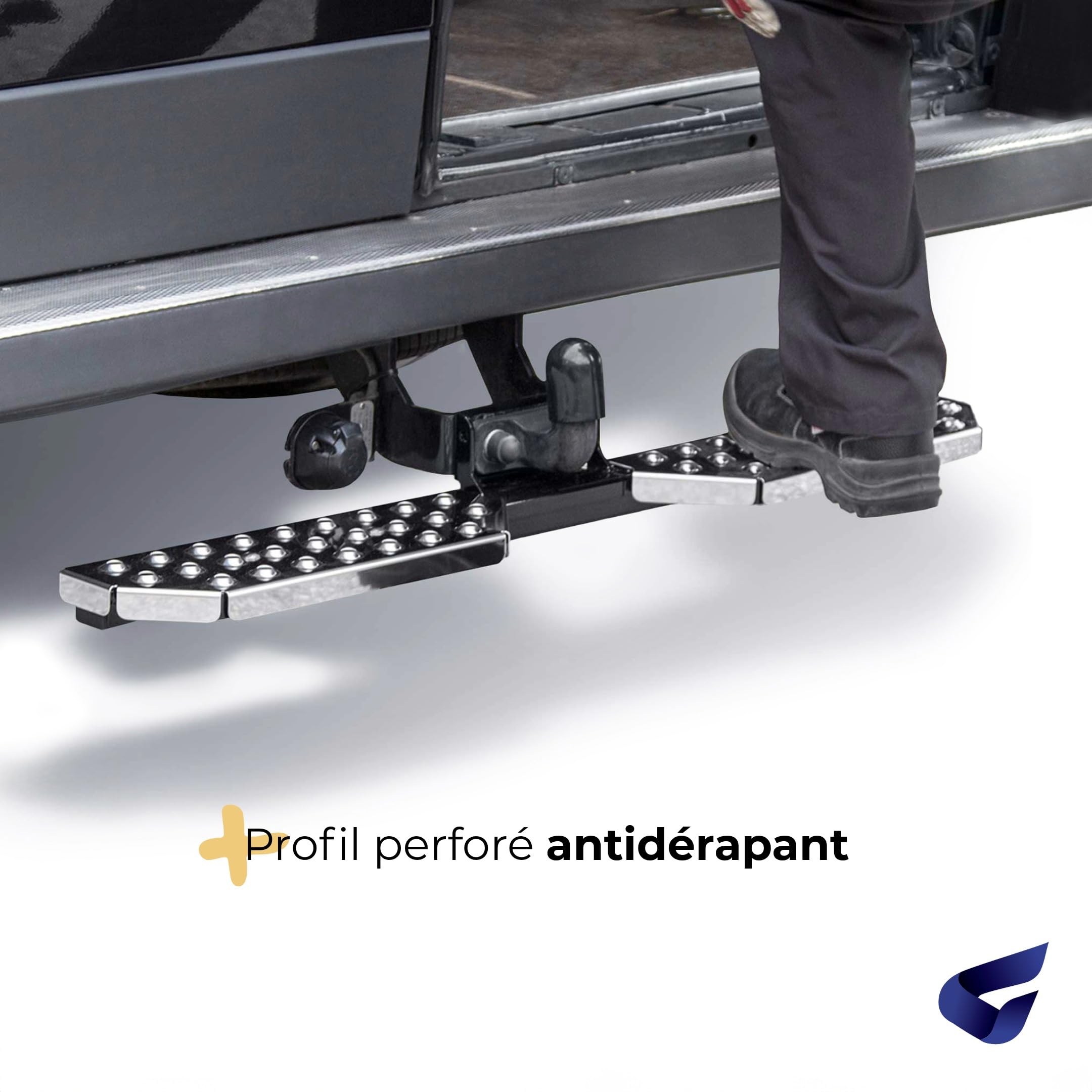 Marchepied arrière 1200 mm en Acier INOX perforé, pour véhicule avec attelage
