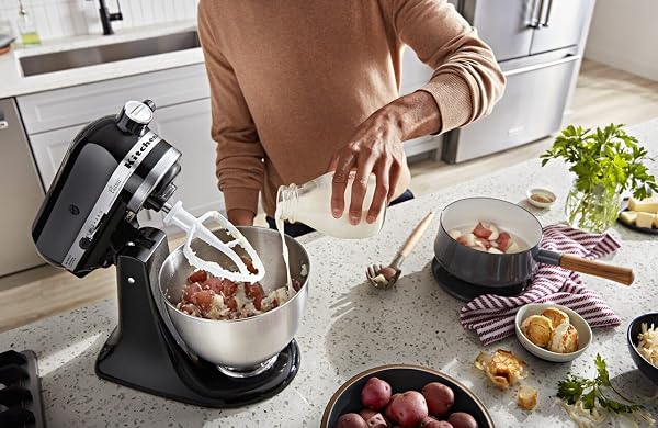KitchenAid Classic Series 4.5-Quart Tilt-Head Stand Mixer, Onyx Black, K45SSOB - 5