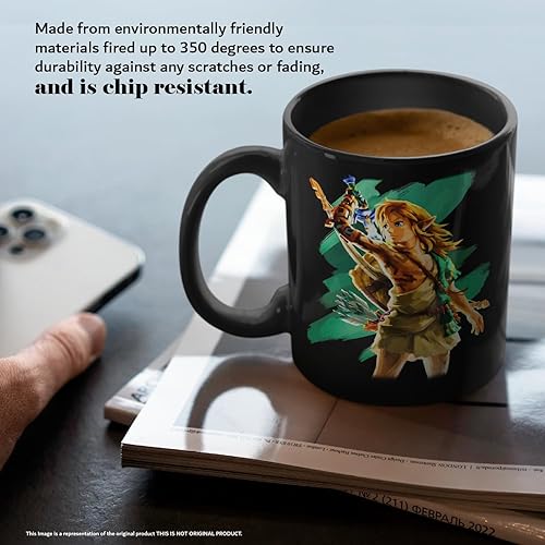 Miniatura 3 de Pyramid America Taza Zelda  Tears of the Kingdom Link  Taza oficial de Nintendo para jugadores (11 onzas)  Taza Zelda retro para café, té y cacao