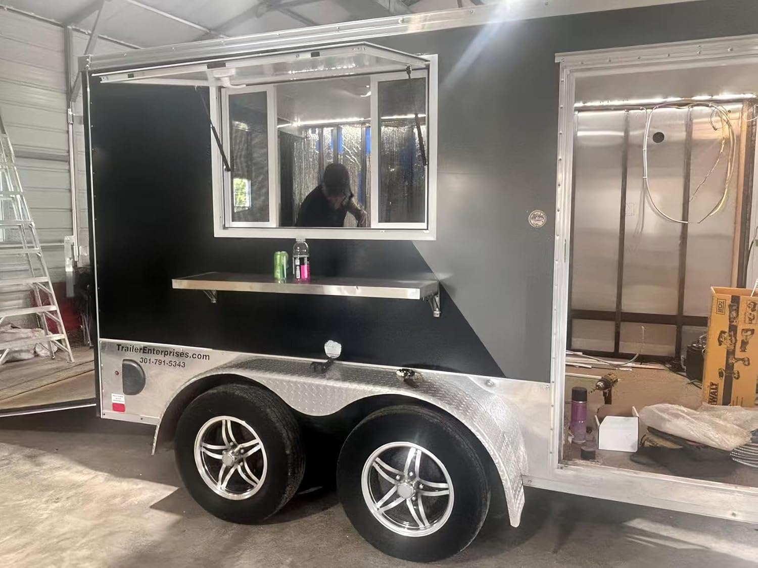 Concession Window, 45 x 30 inch Aluminum Alloy Concession Window for Food Truck Up to 80 Degrees Serving Windows Concession Trailers with Drag Hook and 4 Screens
