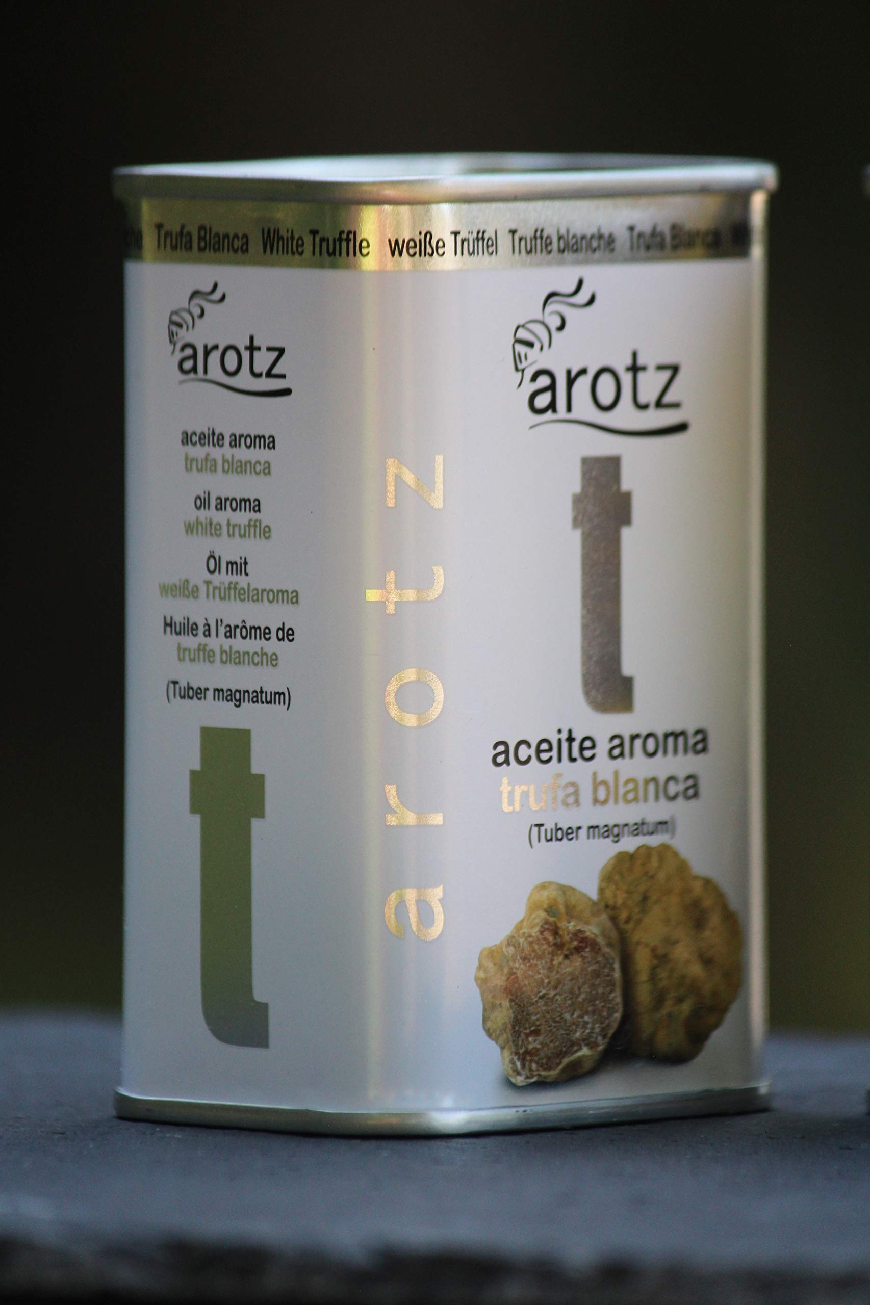 Olio all'aroma di tartufo bianco vero. Lattina di olio al tartufo da 200 ml. Tocco gourmet di alto livello culinario. Olio d'oliva aromatizzato.
