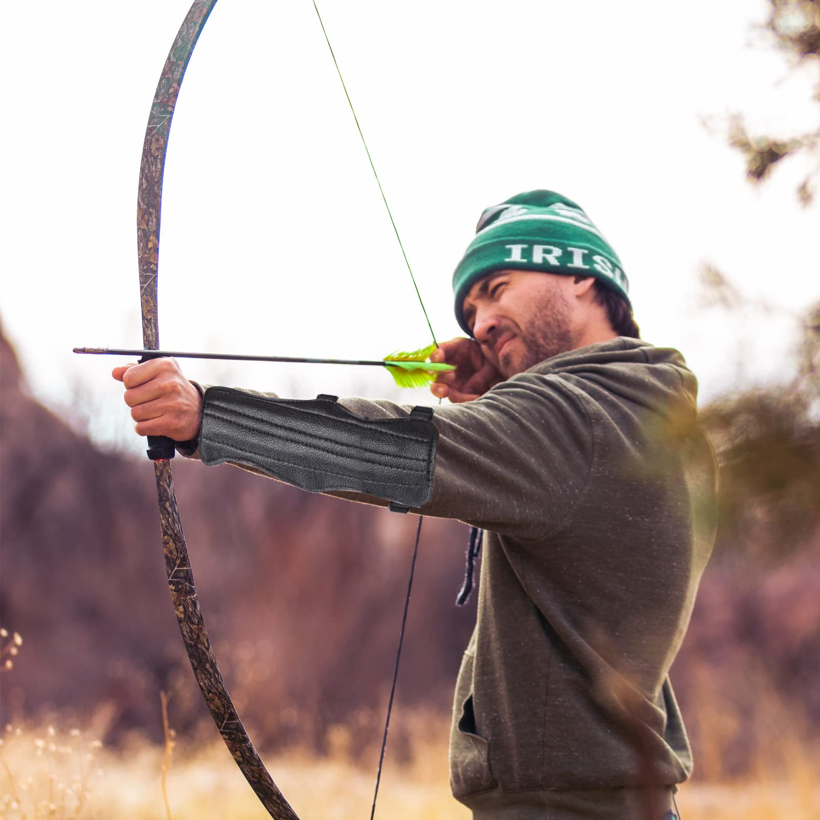Protège-Bras de Tir à l'Arc réglable en Cuir avec Protection des Doigts pour Chasse et Ciblage