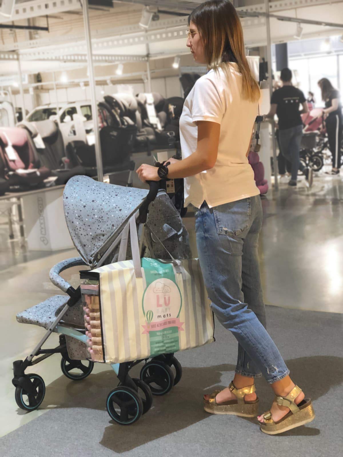 LuBabymats Mini – oryginalna wyściełana mata do zabawy w podróż, wykonana z najwyższej jakości pianki EVA, bardzo miękka wyściółka dla niemowląt, z zabawnymi wzorami przyjaznymi dzieciom w kolorze
