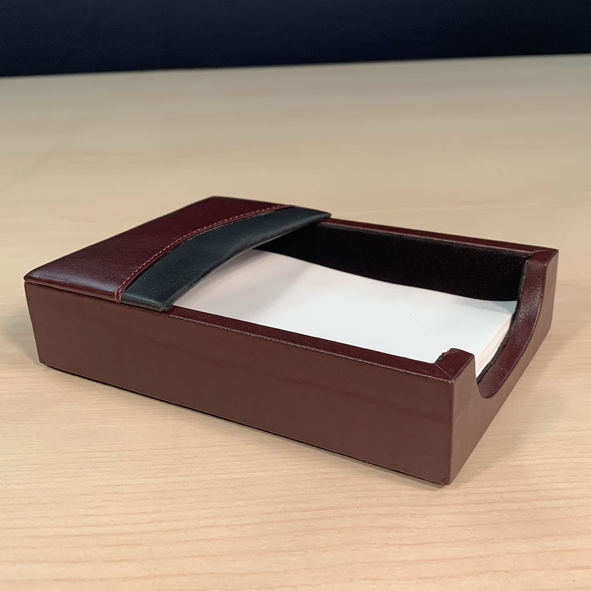 Dacasso 8-teiliges Schreibtischzubehör-Set aus Leder mit schwarzem Rand, Schreibunterlage, Unterlage und Schreibtisch-Organisations-Essentials – Executive Decor und Oberflächenschutz