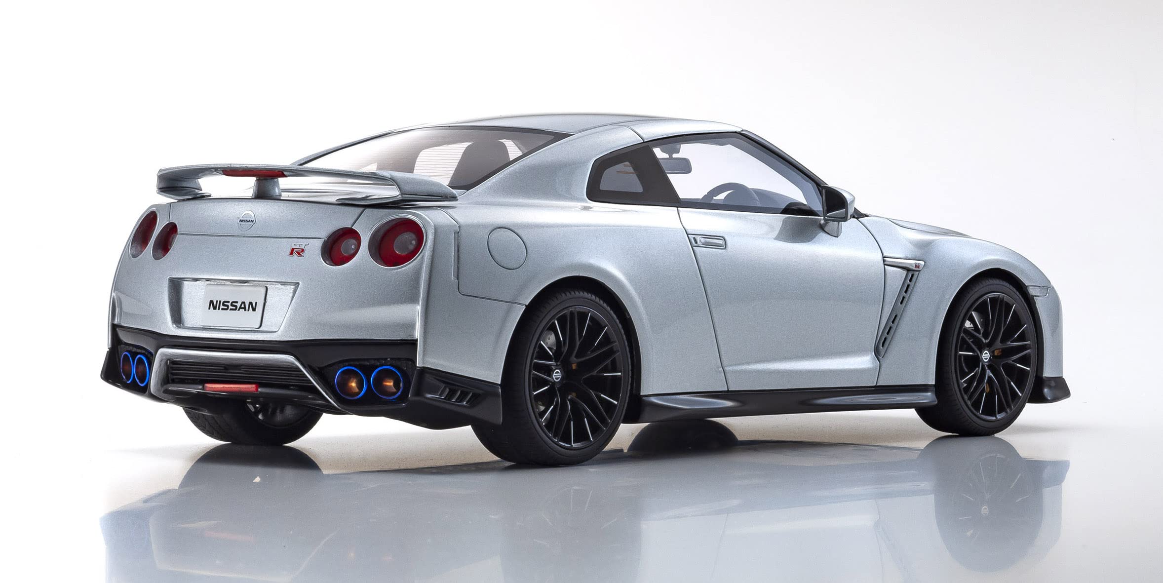 ト*オ様 京商サムライNissan GT-R Nismo 1/18 ミニカー 京商ミニカー「サムライ 1/18 日産 GT-R ニスモ 2024 スペシャル