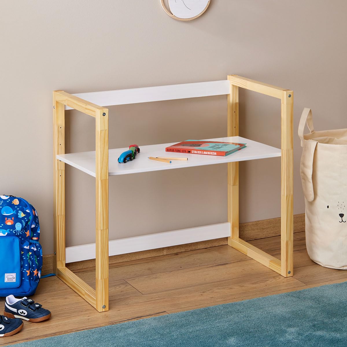 IDIMEX Kinderschreibtisch SUZA höhenverstellbar Massivholz Natur/weiß - Tischplatte in 4 Höhen verstellbar, ideal für kleine Räume, minimalistisches Design im Montessori-Stil