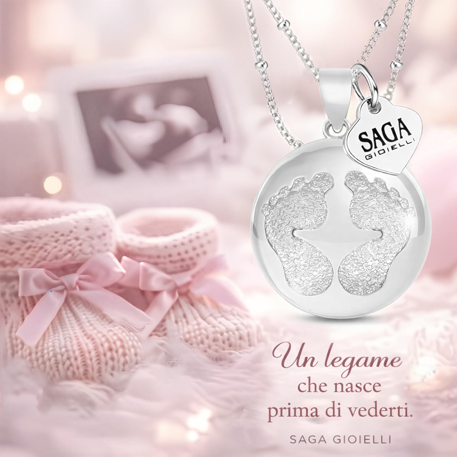 SAGA GIOIELLI Collana Donna Chiama Angeli, Gravidanza, Richiamo Degli Angeli, Collana Lunga Future Mamme, Piedini Lavorati, Collana Acciaio 100 cm, Confezione Regalo