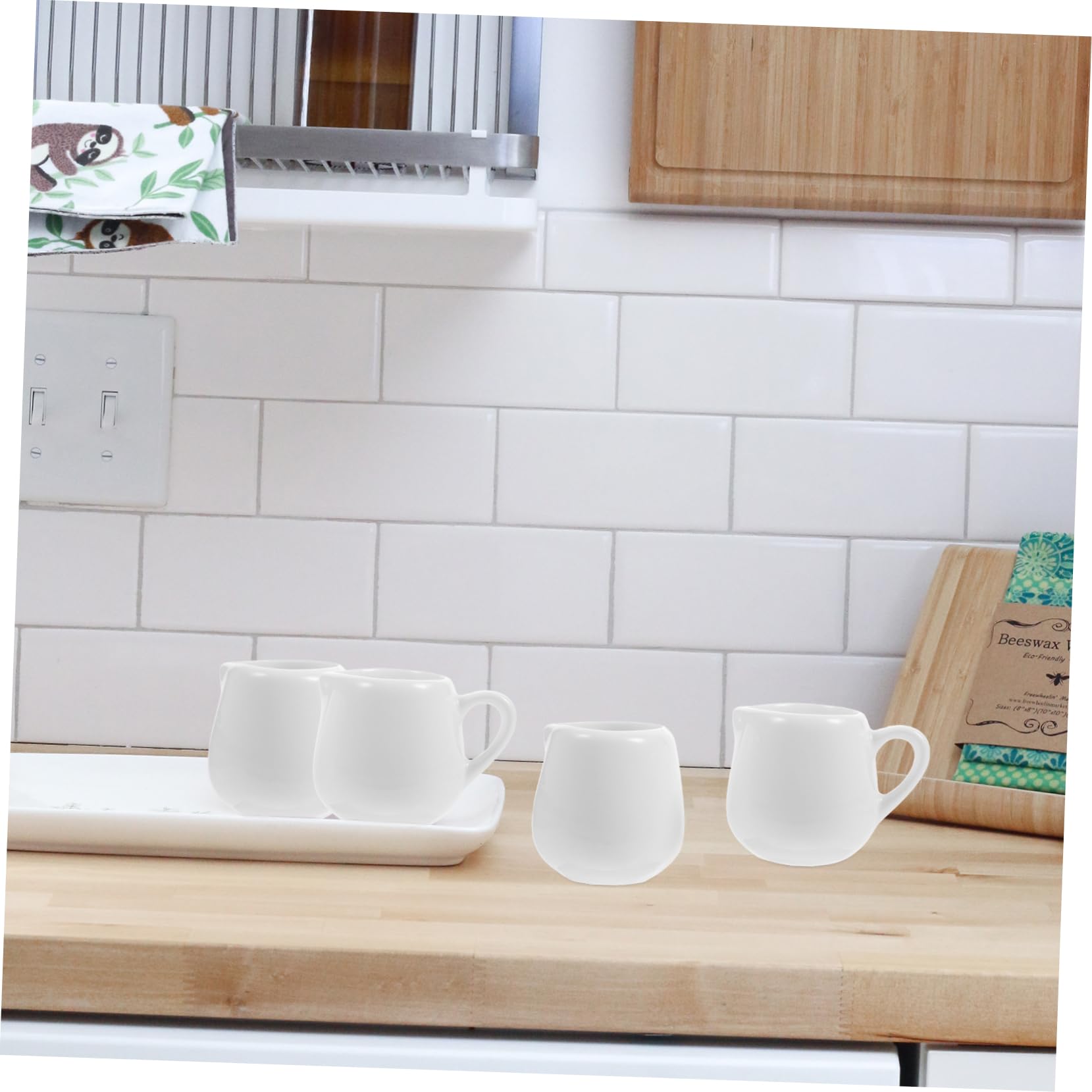 Unomor 6pcs There Is a Sauce Spoon White Coffee Mugs Latte Art Milk Cup White Porcelain Jug Coffee Creamers Creamer Jugs Porcelain Cream Jugs Syrup Espresso Coffee Cups Sauce Pot Ceramics