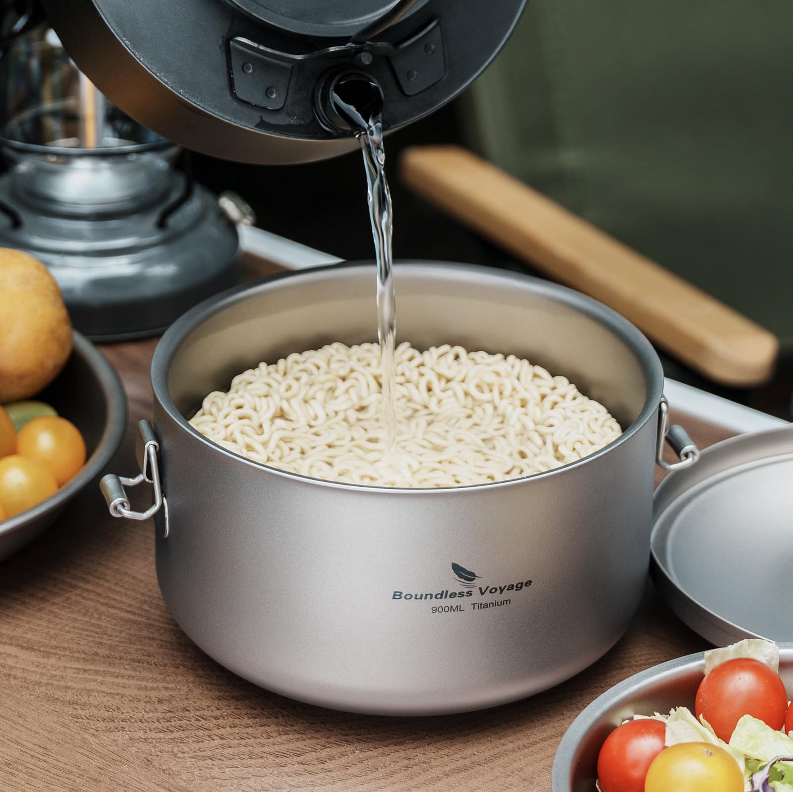 iBasingo Titan Brotdose Outdoor Bento Box Leichte Täglicher Büroangestellter Camper Student Dinner Box 900ml Schüssel 250ml Gericht Set mit Deckel Getrennte Mehrschichtige Geschirr Mess Kits Ti1095T