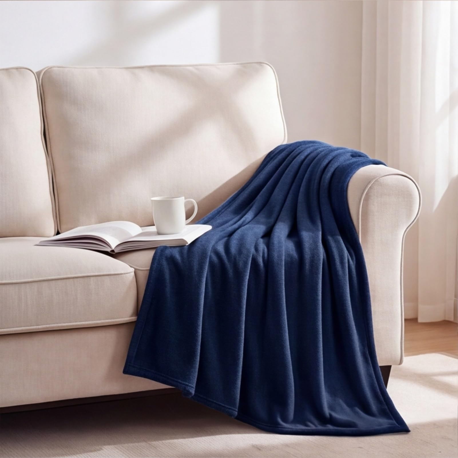 GOUTUI Warm Fluffy Blanket 145 x 155 cm Silk Touch Soft Throw Blanket Soft Cosy Warm for Bed Settees Armchairs, Navy Blue