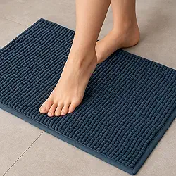 Tapete de Banheiro Microfibra Macarrão Bolinha Popcorn 40x60cm — Antiderrapante, Super Macio, Absorvente, Lavável, Secagem Rápida (Azul)