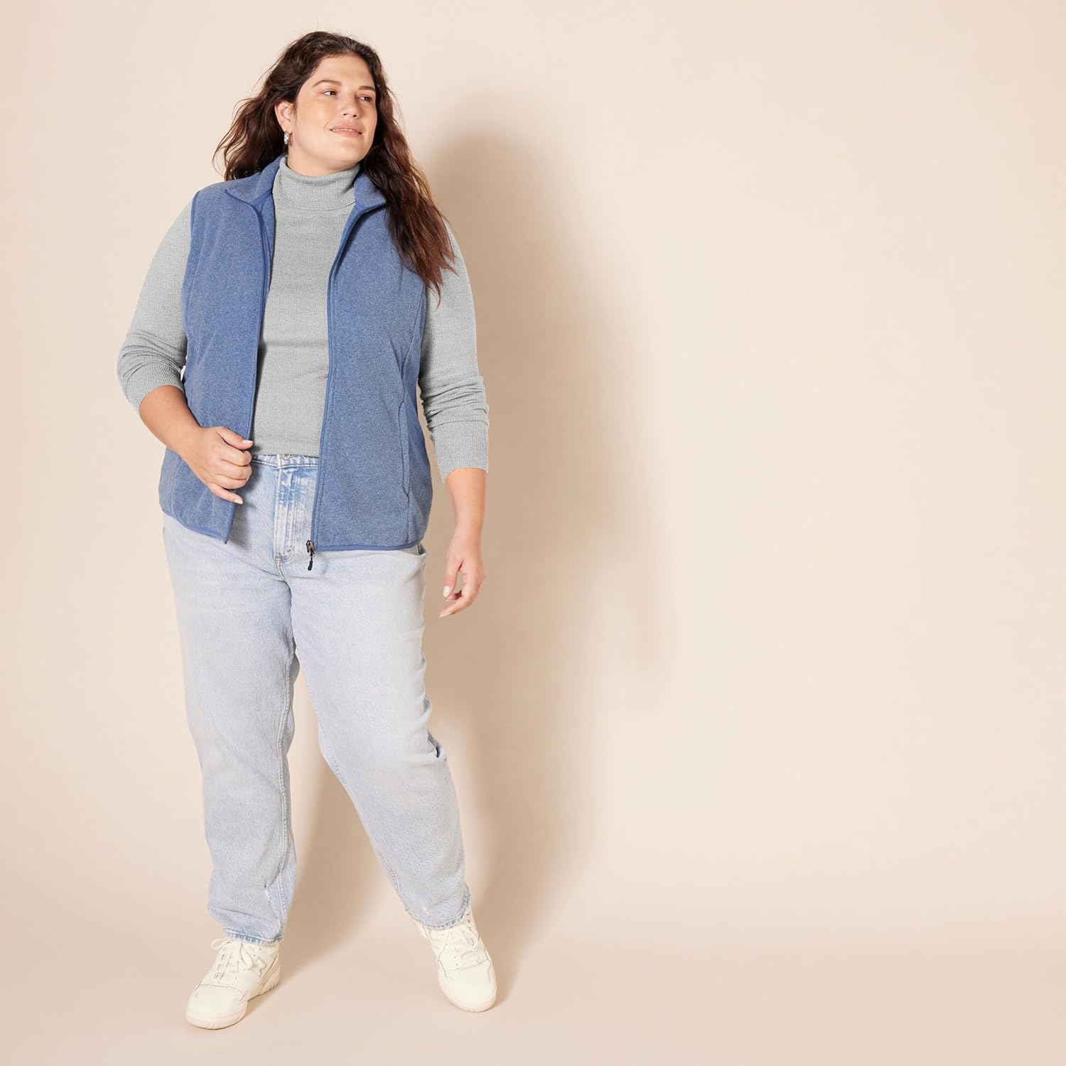 Amazon Essentials Women's Classic-Fit Lightweight Long-Sleeve Turtleneck Sweater (Available in Plus Size) - Image 8