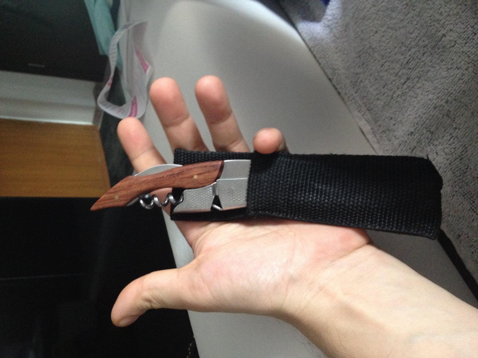 Not a bad wine opener , but not the best !