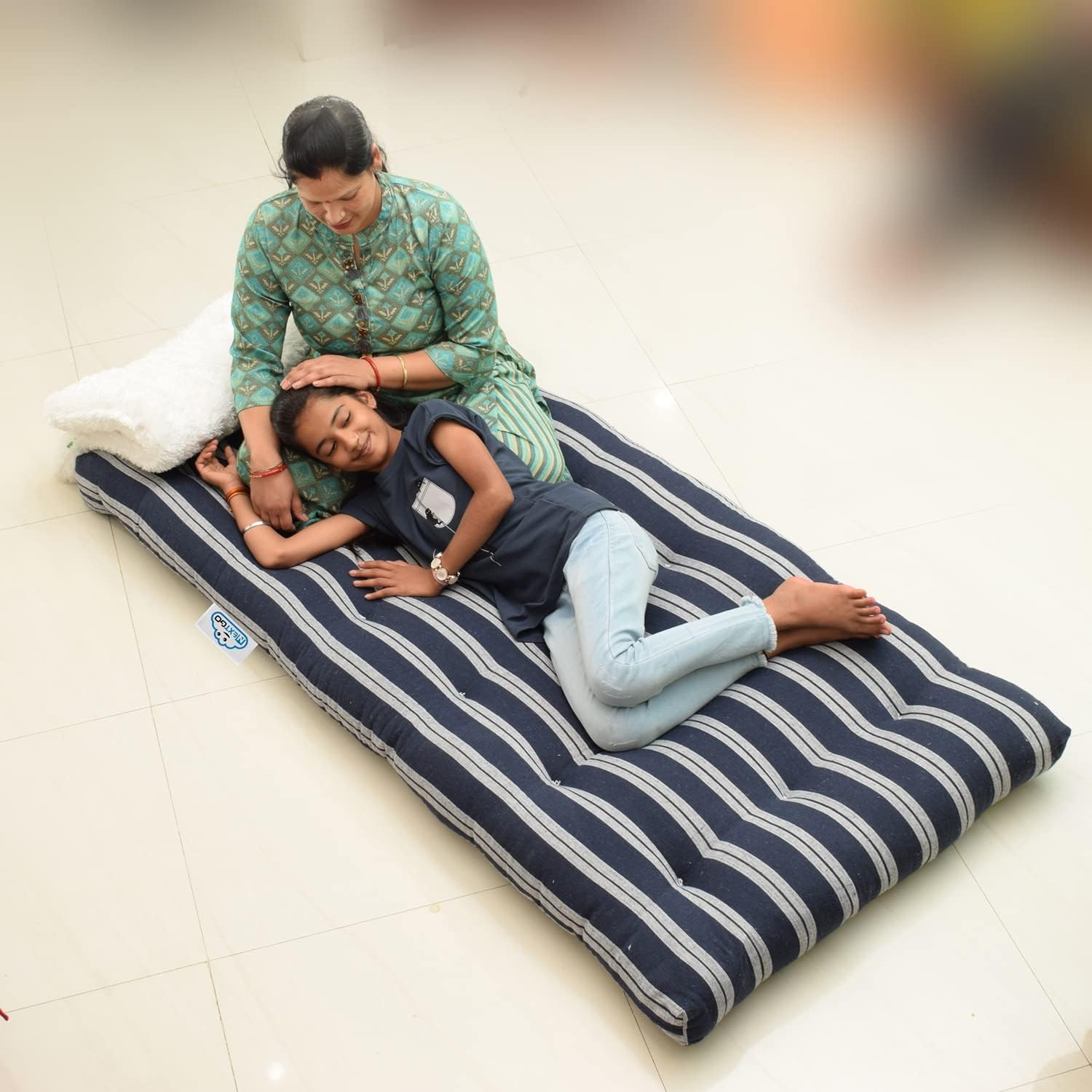 NEXTGO Single Bed Medium Soft White Cotton Fibre Folding Mattress Multi Colour Students PG Hostel Picnic Gadda Size 3 X 6 FEET (B09B21CW7W) Amazon Price History, Amazon Price Tracker