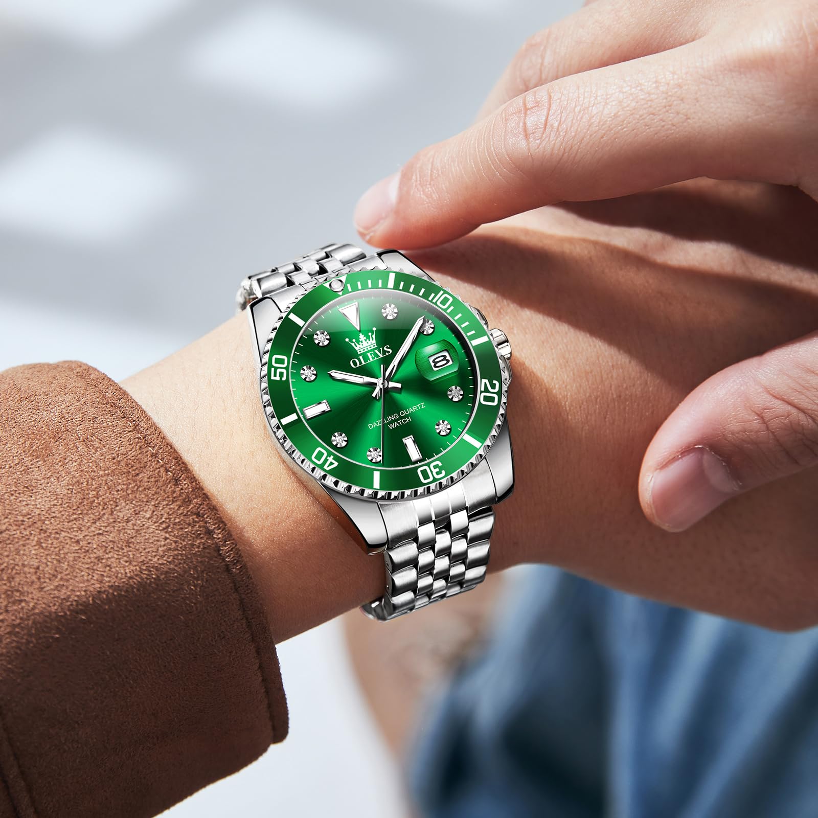 OLEVS Mens Silver Watch Green Face Dress Watches for Men Classic Easy to Read Large Wrist Men's Analog Quartz Watch with Stainless Steel Bracelet Cheap Luminous Waterproof Sports Watches for Men