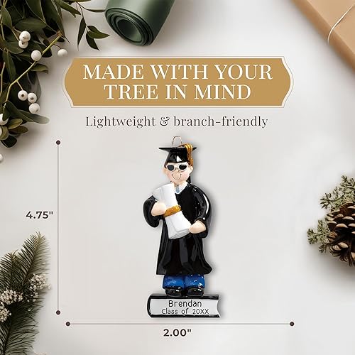 Miniatura 10 de Adornos de Navidad personalizados de graduación 2023  Personalización rápida y gratuita las 24 horas  Decoración navideña de chico étnico graduado