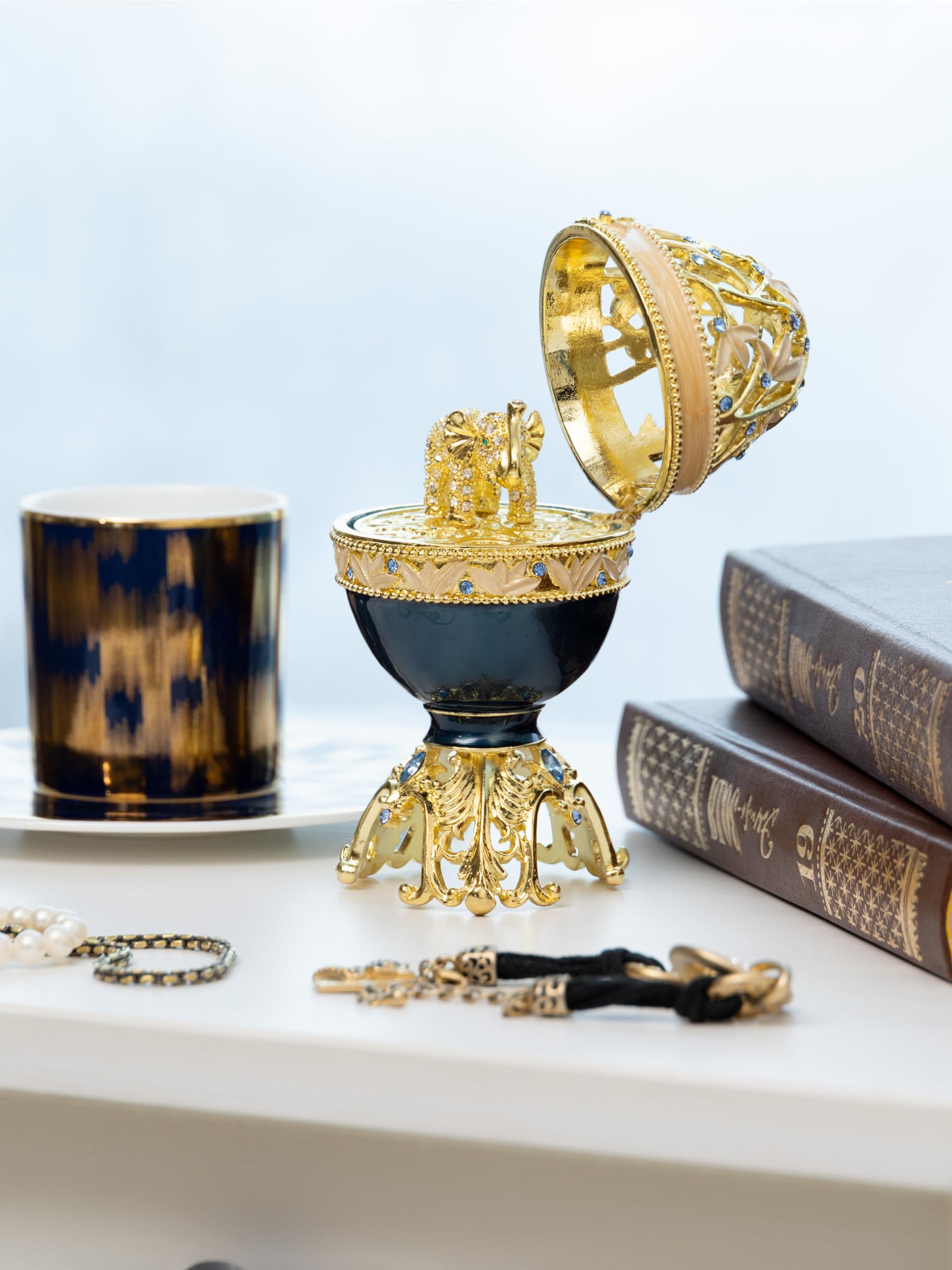Keren Kopal Huevo de Fabergé azul con elefante dorado y cristales en el interior: estilo Fabergé con cristales para coleccionistas, decoradores o entusiastas