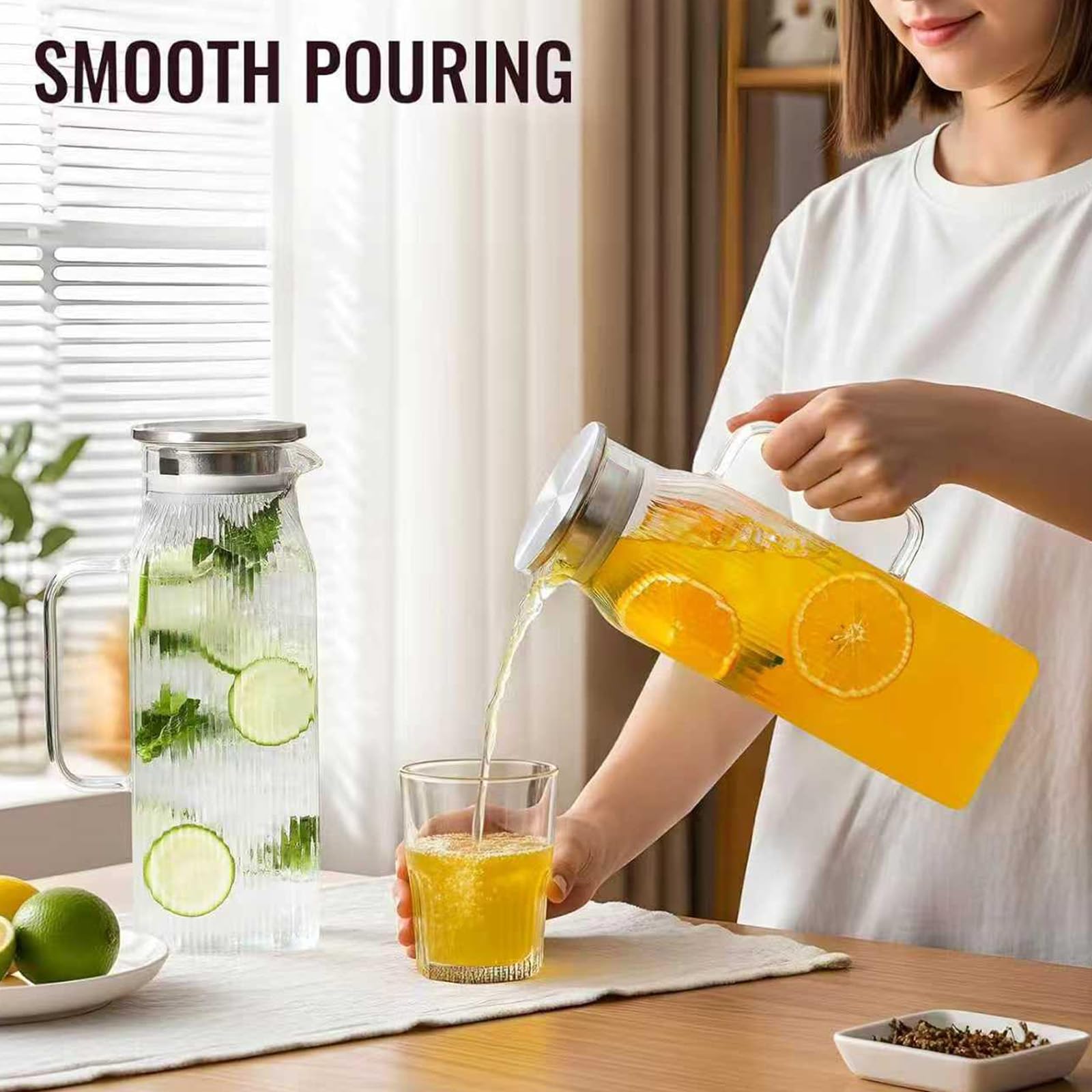 PANGBOER Jarra cuadrada transparente con tapa y mango ergonómico dispensador de agua para oficinas, perfecto para servir bebidas en hogares u oficinas, recipiente de bebidas de alta claridad