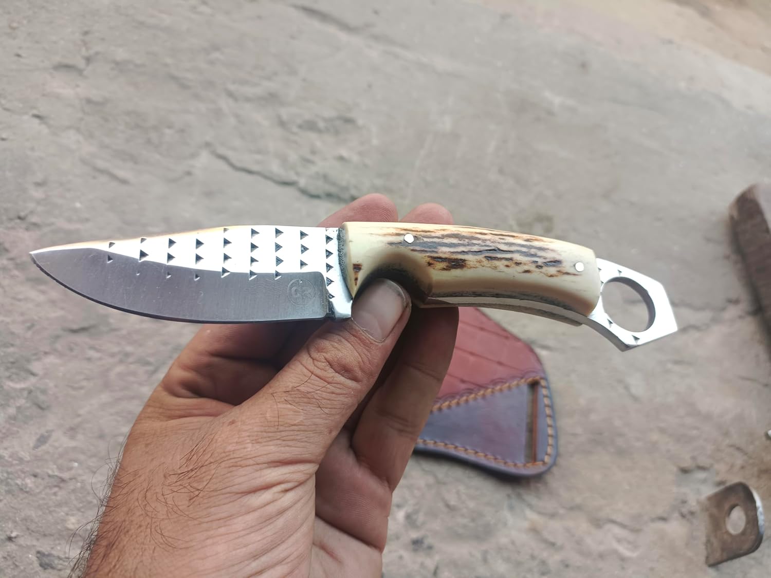 7" Handmade Fixed Blade Cowboy Skinner/Hunting Knife with Leather Sheath, High Carbon Steel Razor Sharp Blade and Stag/Antler Handle for Hunting, Bushcrafting, Camping and Hiking, Fighting