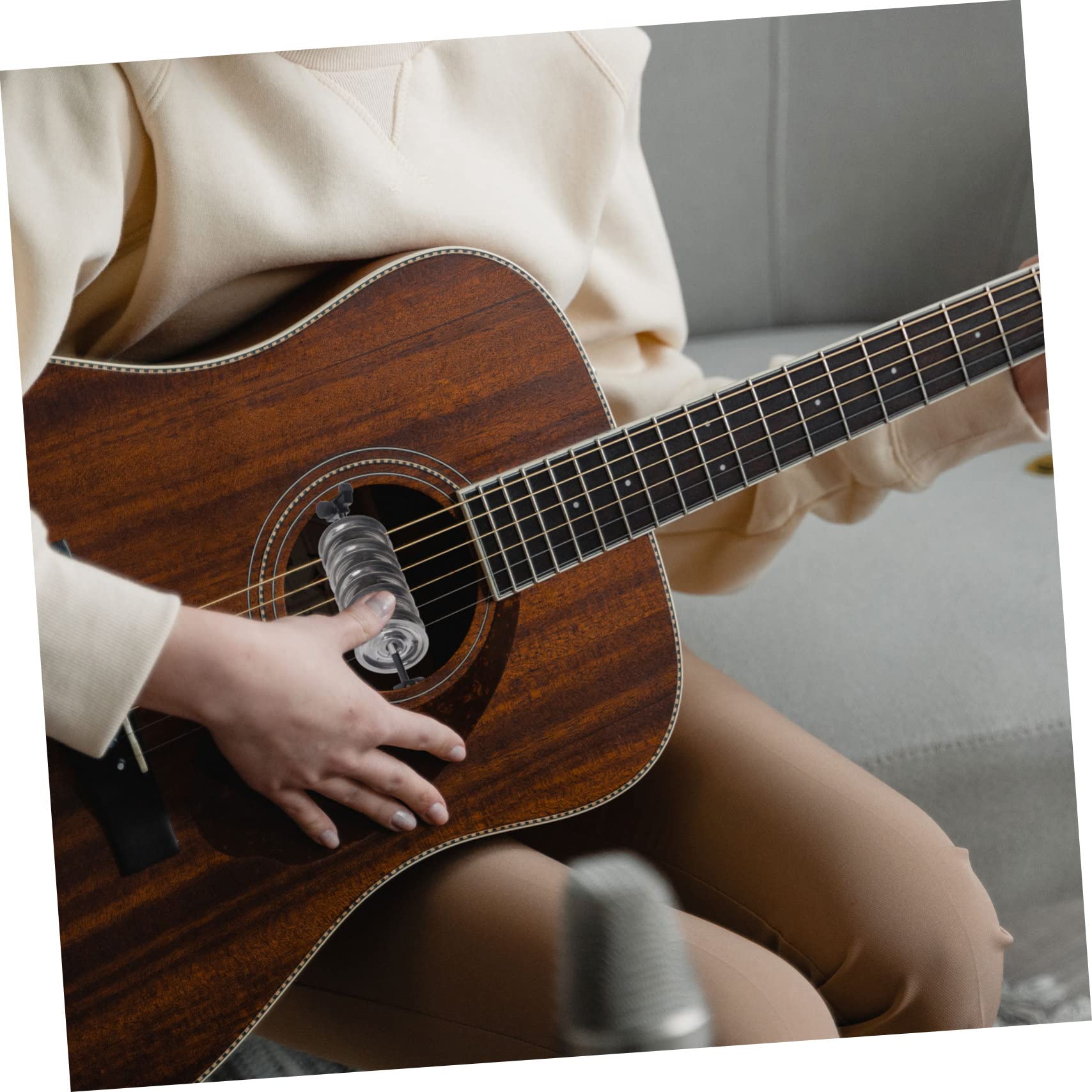 FAVOMOTO Guitar Accompaniment Rattle Sound Hole Cover Hood Guitar Accessory Supply Guitar Sound Music Instrument Supply Part, Silver, 11x4.1cm, Casual