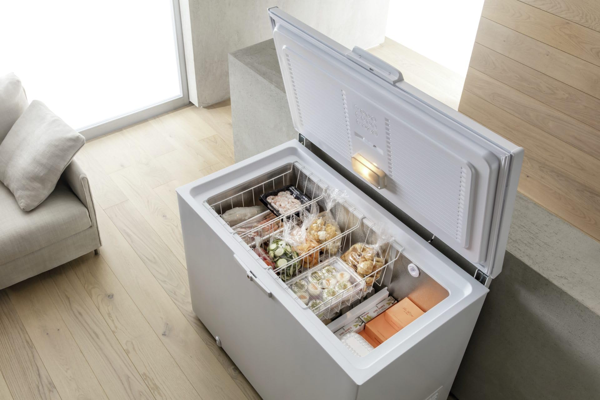 Whirlpool WHE2535FO2 - Congelatore Orizzontale, 255 litri, Bianco, 11.5 kg/24h, Classe energetica E