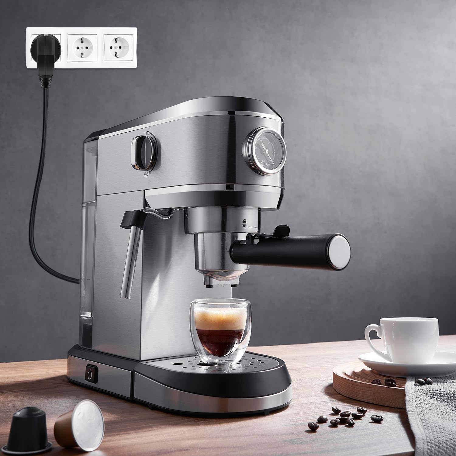 Mennekes Schuko Geaarde stekker | 10818 | Technische Unie | 2881134