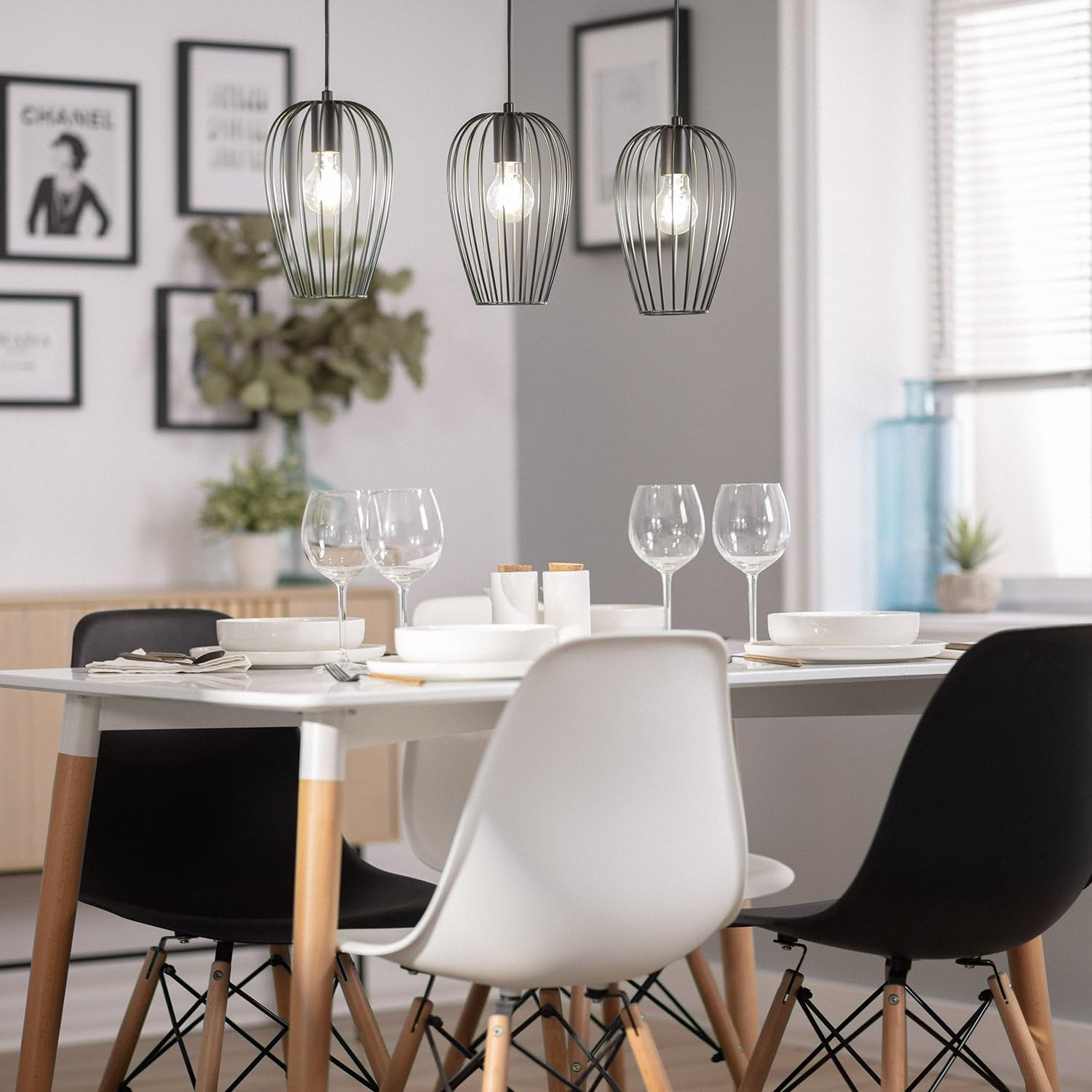 LEDKIA Lampada a Sospensione in Metallo 3 Faretti Telmi Nero | Portalampade E27 Integrati | Uso Interno IP20 | Dimensioni Compatte | Resistente Alluminio