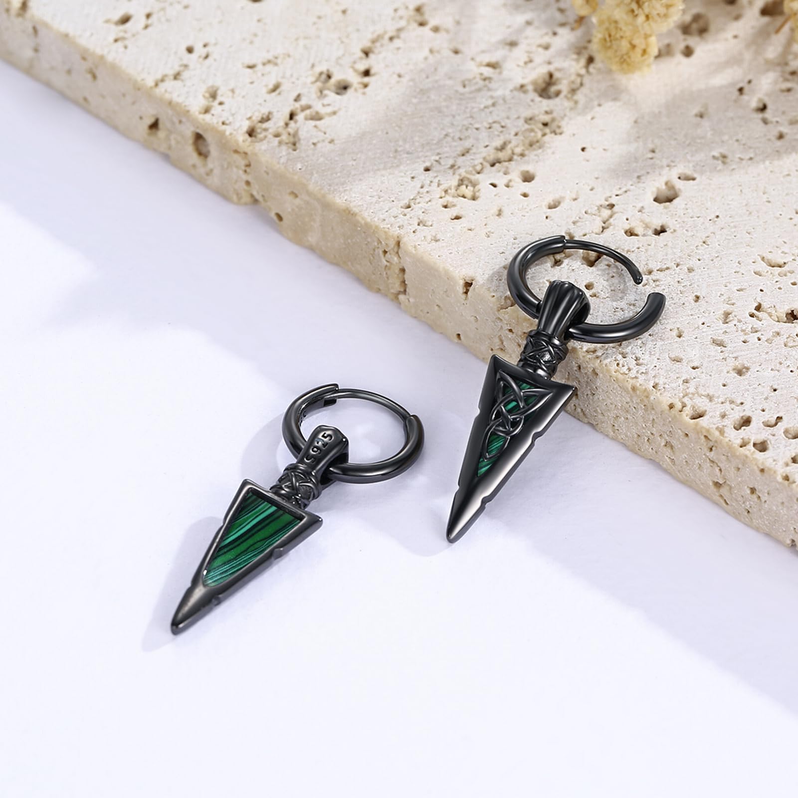 REDSUN Pendientes de aro vikingos con punta de flecha de plata de ley 925, pendientes ViKing Huggie, gota celta, joyería nórdica para hombre, mujer, unisex, regalo para hijo