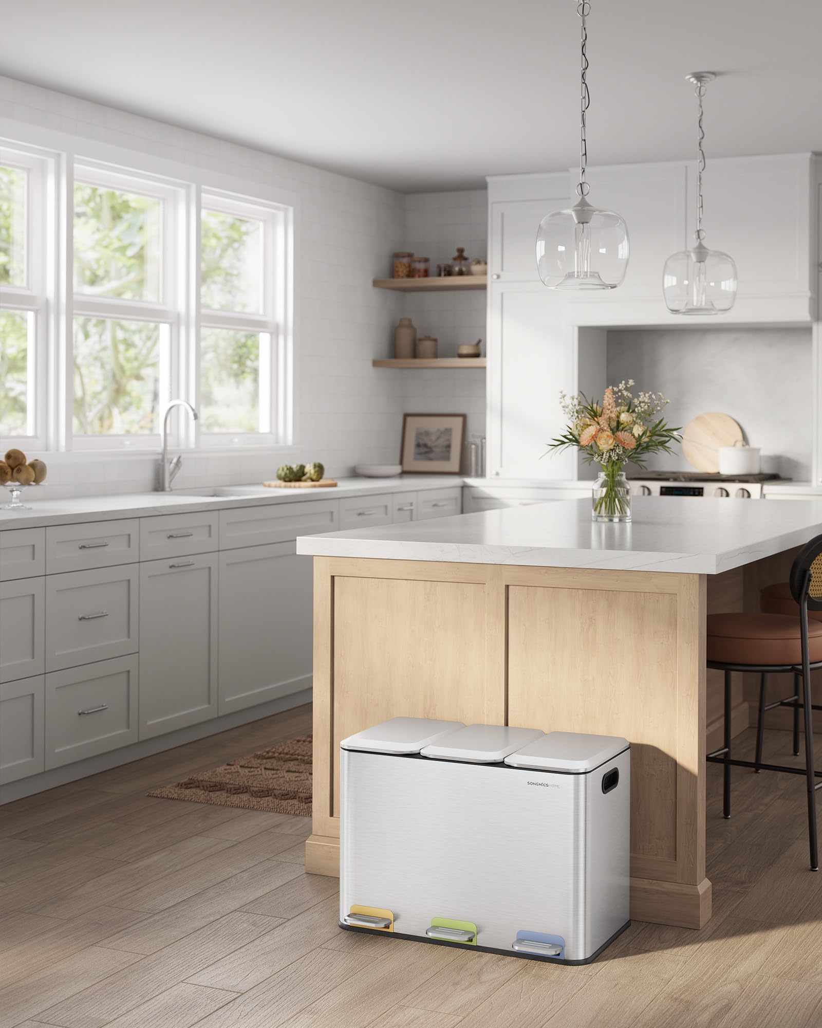 SONGMICS HOME Cestino da Cucina Tripla, Pattumiera per Raccolta Differenziata 3 x 15 L con Pedali Colorati, Raccolta Differenziata, Coperchio e Secchi Interni, Acciaio, Argento Metallizzato