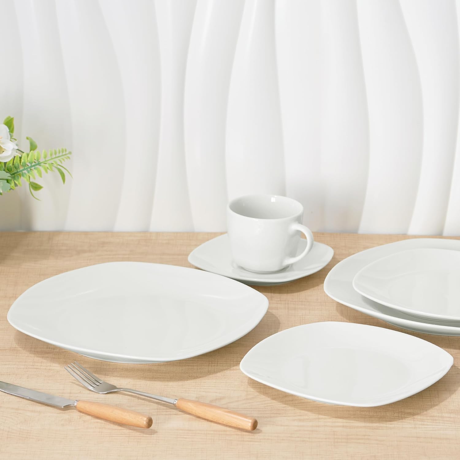 10" Square Dinner Plates Set of 4, White Ceramic Plates for Dinner, Salad, Appetizer & Dessert, Microwave, Dishwasher Safe Dinnerware for Kitchen, Perfect for Party Wedding Birthday & Christmas Dishes