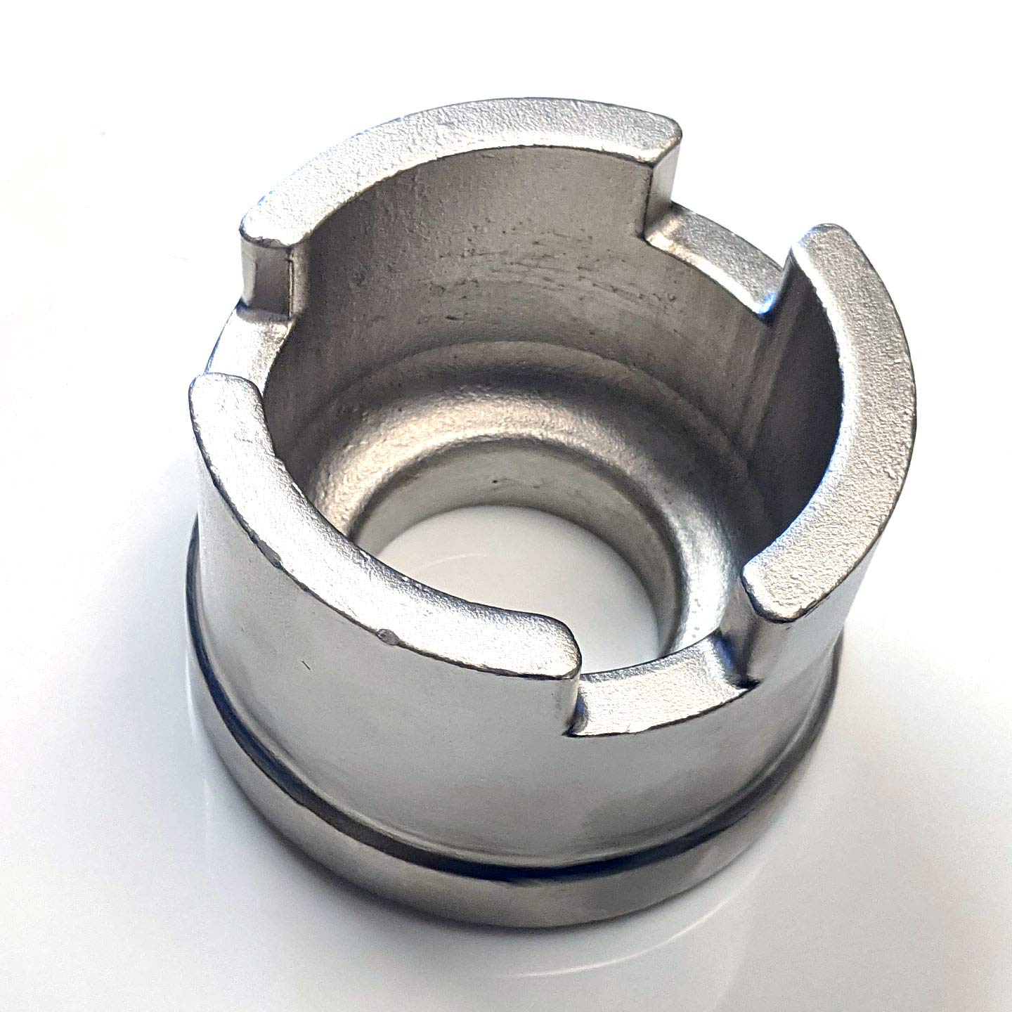 Buy Marine Tech Tools Bearing Carrier Remover — Volvo Penta Bearing