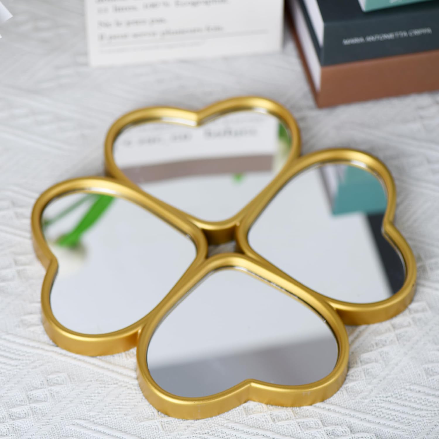 Small Decoritive Heart Wall Mirrors Set of 3, Decorative Four-Leaf Clover Mirror (Gold)
