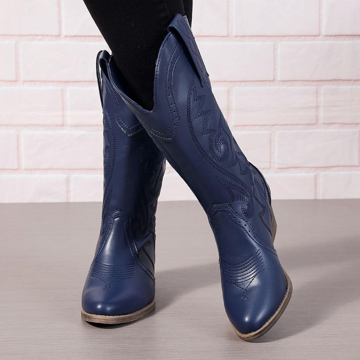 Women's Cowboy Boots Mid Calf Cowgirl Boots Embroidered Stitched Chunky Heels Pointed Toe Pull On Western Boots