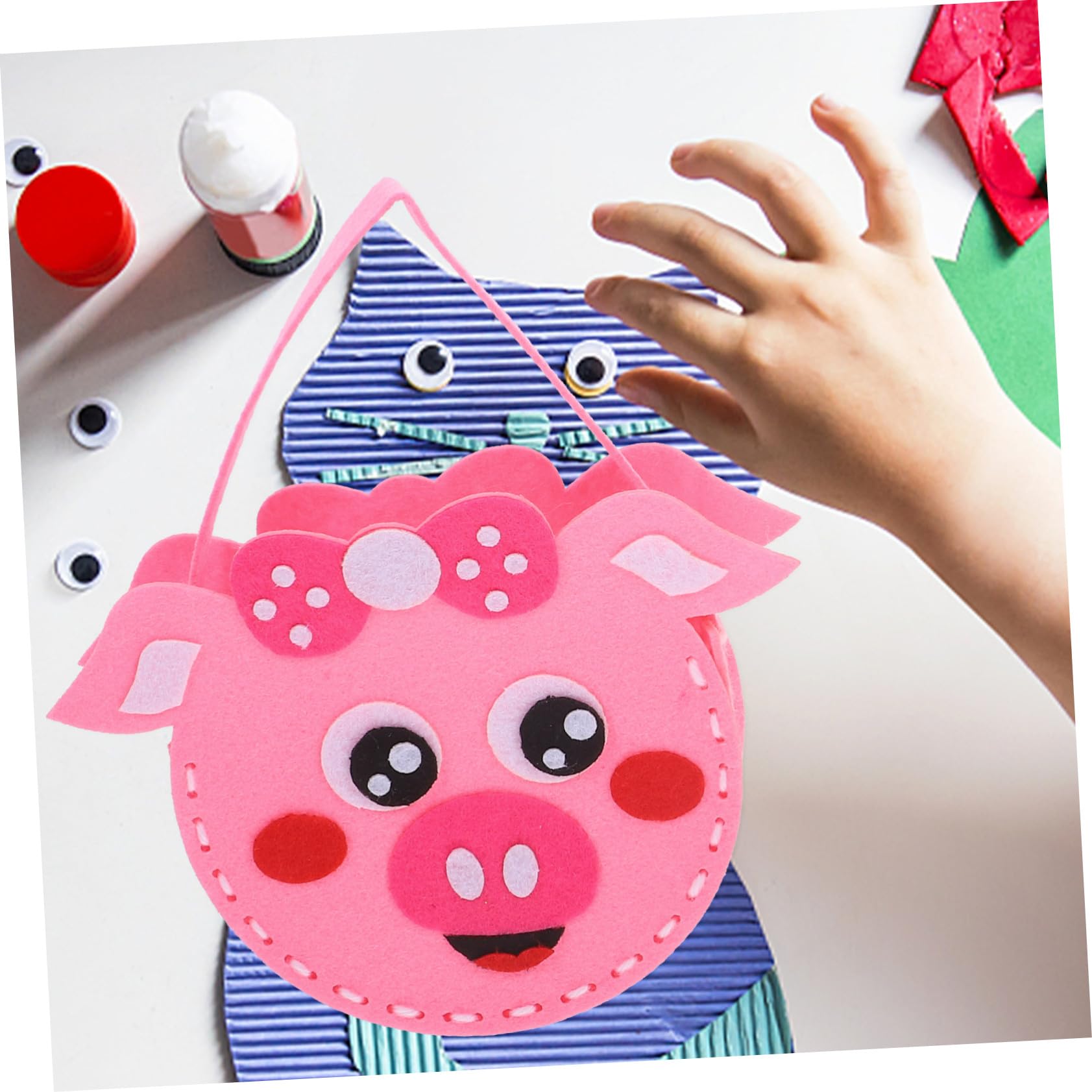 GALPADA 5 juegos Kit Manualidades Bolsas Fieltro sin Tejer Seguro DIY para Principiantes con Divertidos y Material para Coser Manos Pequeñas