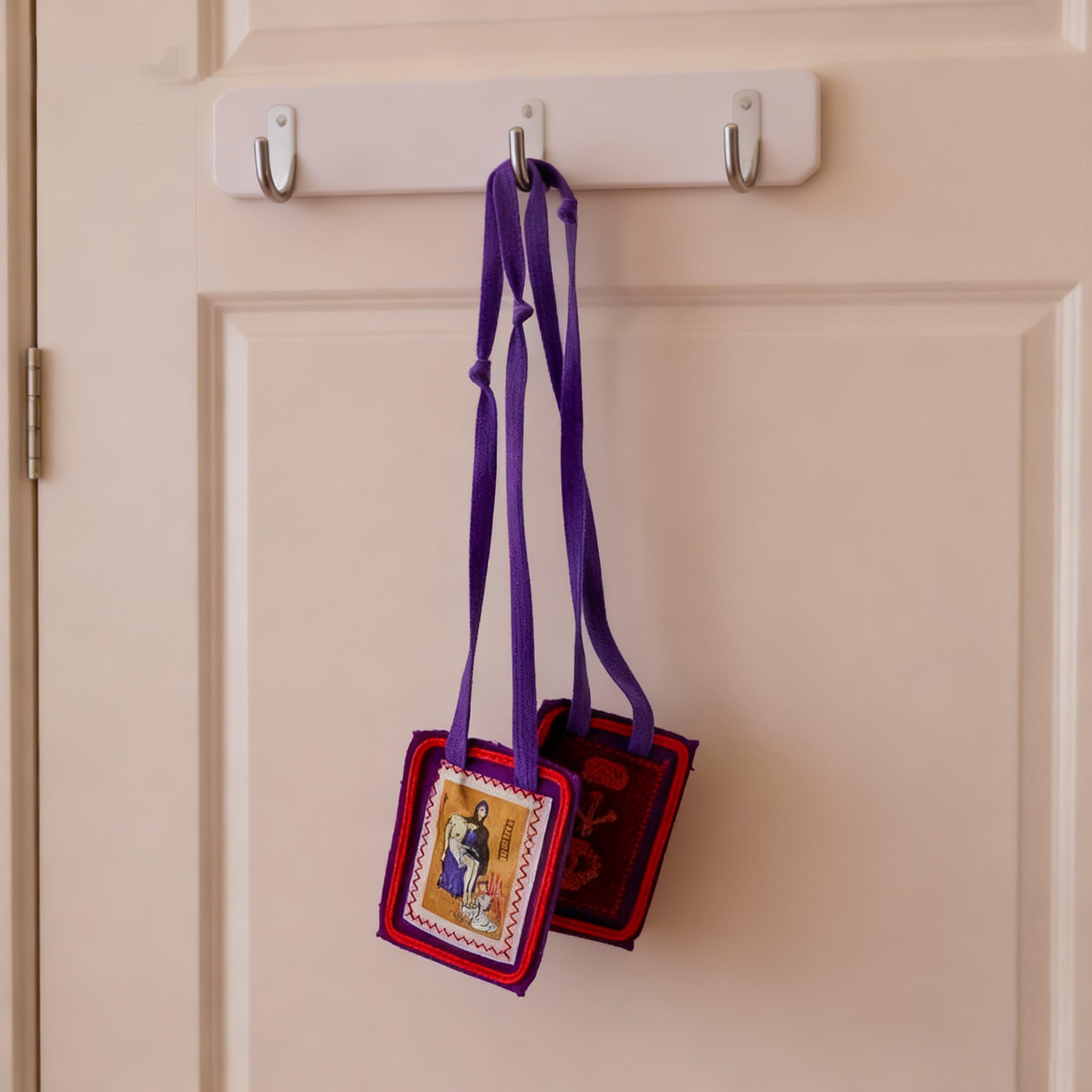MERCILIA MEISHILAI 9 x 11 cm duża fioletowa szkaplerz - Escapulario Morado de Bendición y Protección wełniana szkaplerz na czasy końcowe - zawiera fioletową aksamitną torebkę i kartę modlitewną