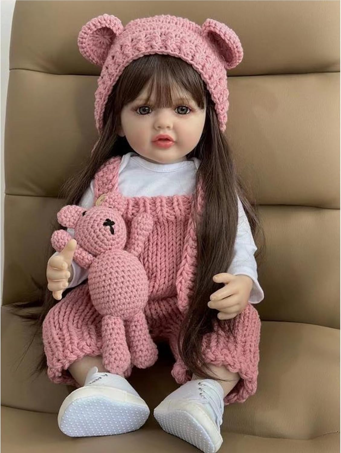 Reborn Puppe Mädchen, 50 cm Weiches Silikon Vinyl, Rosa Gestricktes Outfit mit Bärenmütze, Inkl. Kuscheltier, Geschenk für Kinder