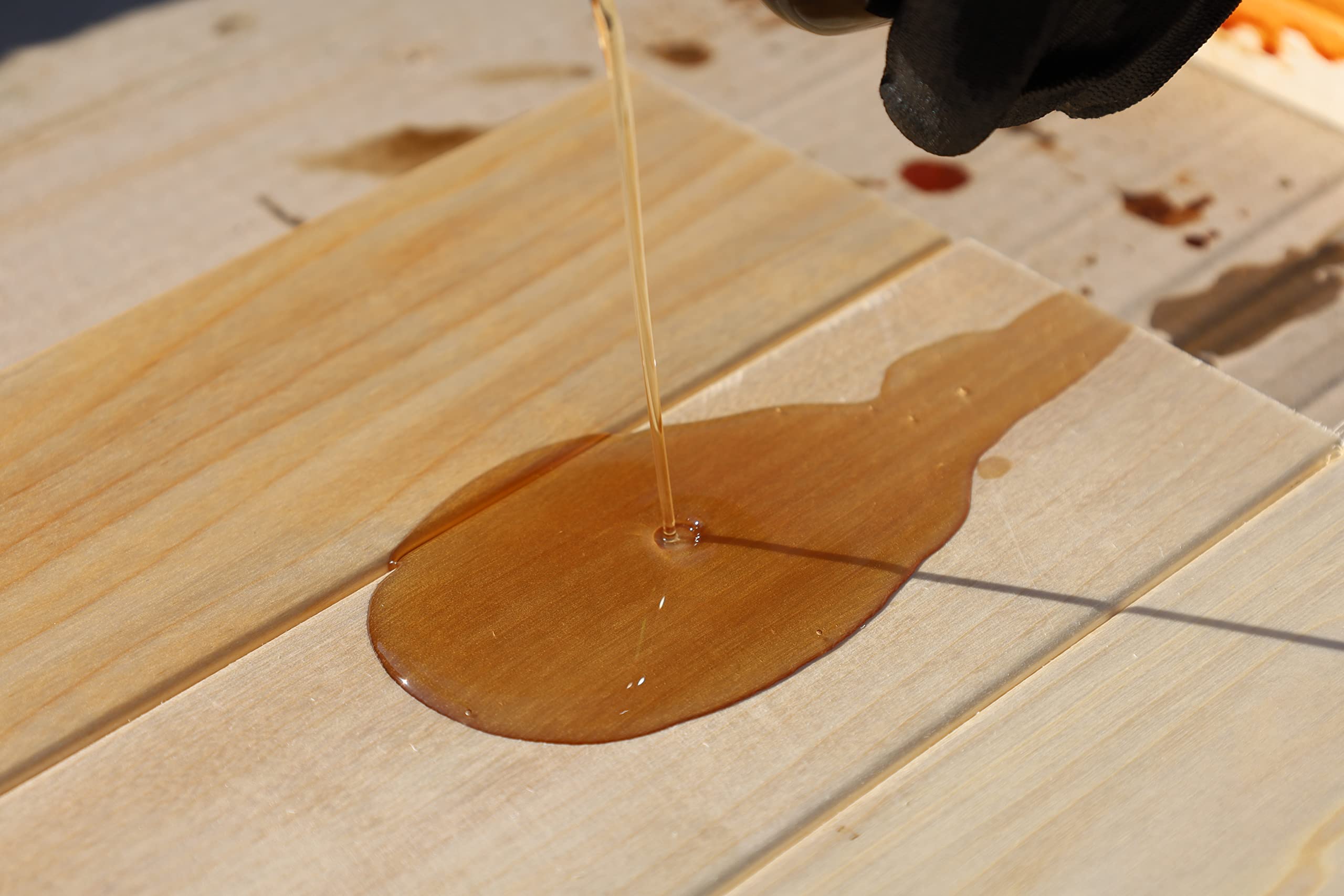 OELLERS Teak - & Yachtöl, farblos, 1 L, für Hartholz und Gartenmöbel | Wasserabweisend, aus natürlichen Ölen, für innen und außen, bis 15 m², für Teak, Bangkirai, Eiche und weitere Harthölzer