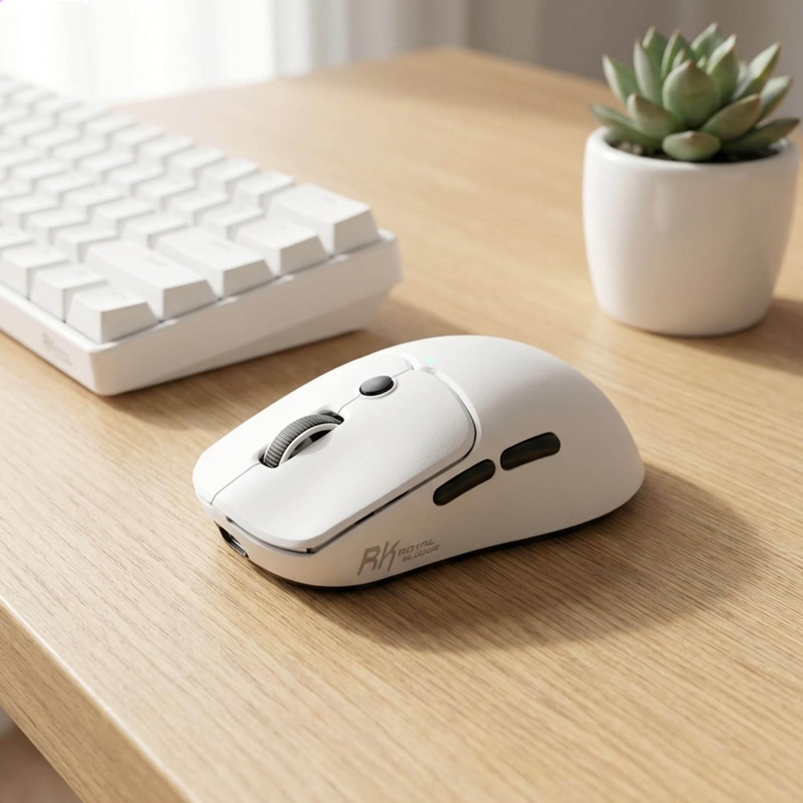 RK ROYAL KLUDGE MO1 Souris Gamer, Ultra-Légère 51g, 6 Boutons Programmables, Connexion 2.4GHz/Bluetooth/Filaire, Capteur Optique 6000 DPI, Blanc